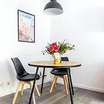 City-studio Barrierearm Terrasse 1 Schlafzimmer Naehe Grosser Garten Apartment