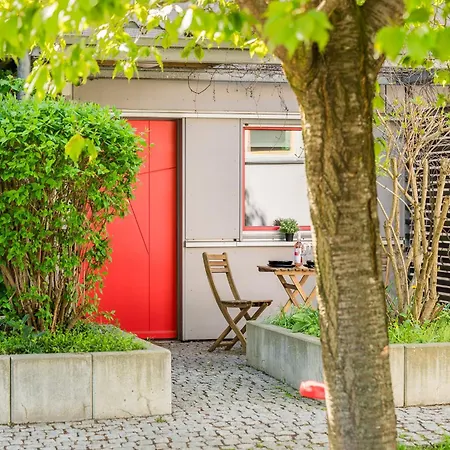 Helles Stadtloft Für 3 I Terrasse I 5 Min Zur Innenstadt I Barrierearm I Terrasse I 1 Schlafzimmer *